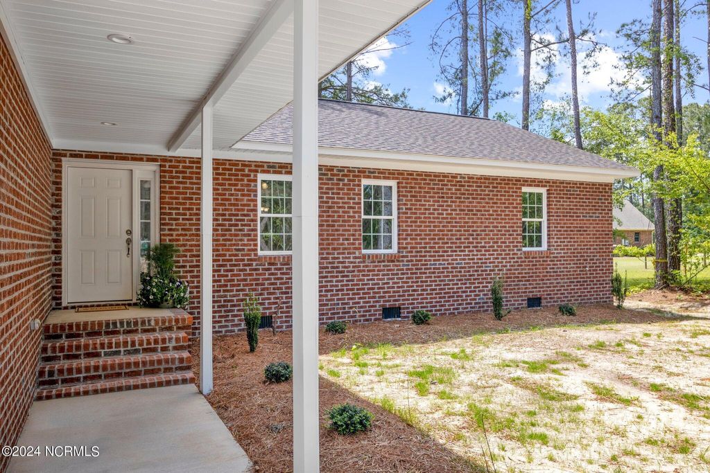 Photo of 216 Coastal Drive, Washington, NC 27889 (MLS # 100558990)