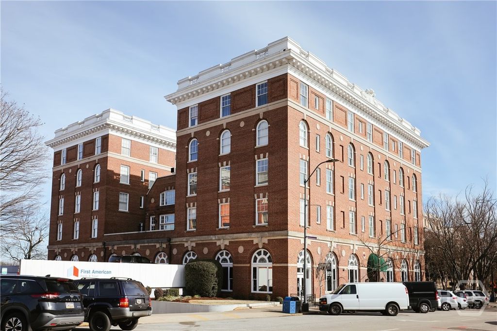 Photo of 247 E Washington Street #504, Athens, GA 30606 (MLS # CL351424)