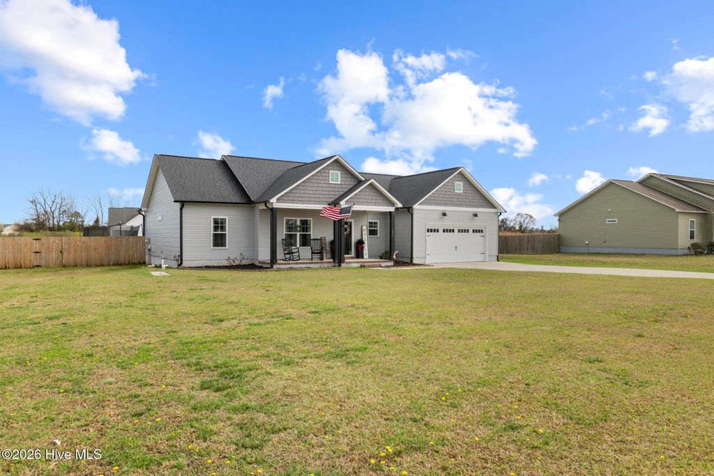 Photo of 107 Fowler Manning Road, Richlands, NC 28574 (MLS # 100559843)