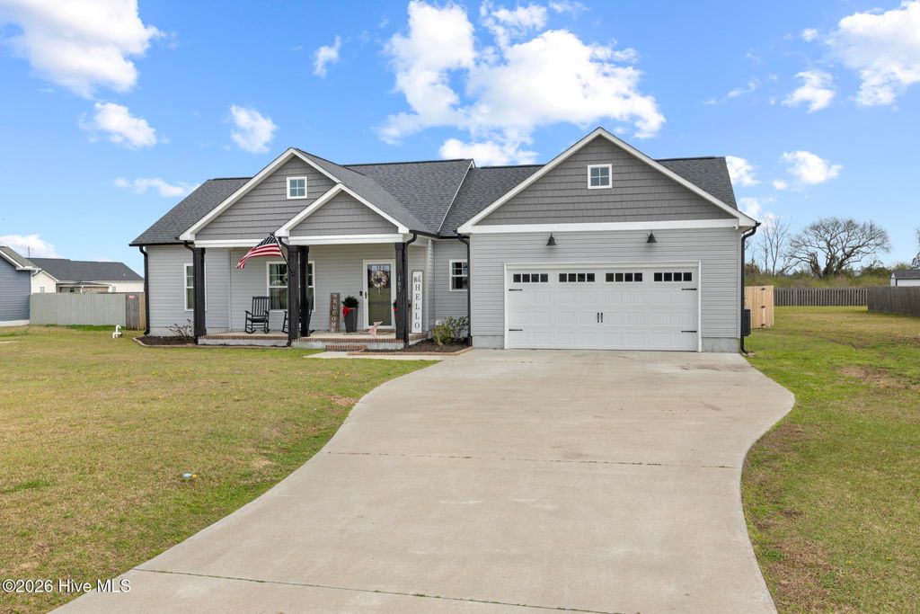 Photo of 107 Fowler Manning Road, Richlands, NC 28574 (MLS # 100559843)