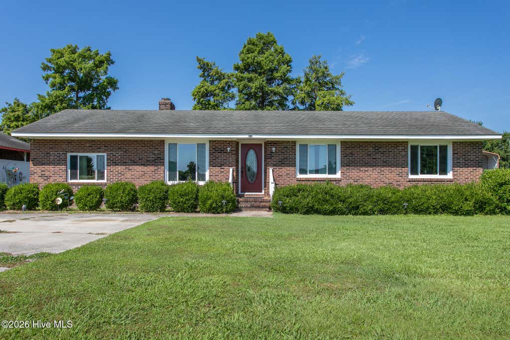 Photo of 1303 Little River Drive, Elizabeth City, NC 27909 (MLS # 100588390)