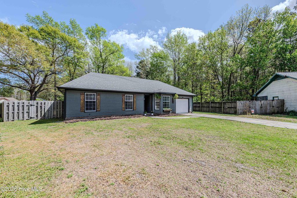 Photo of 247 Bayberry Court, Jacksonville, NC 28540 (MLS # 100569074)
