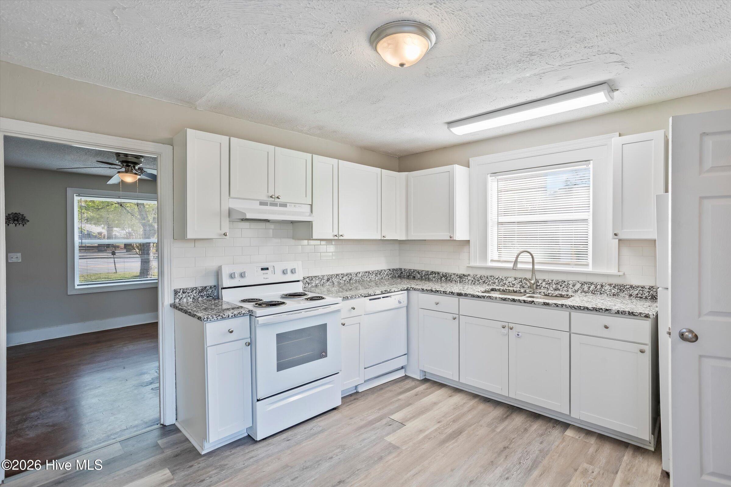620 W Buena Vista Avenue