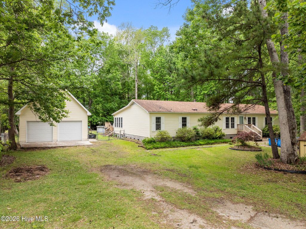 Photo of 209 Old Ironsides Road, Newport, NC 28570 (MLS # 100562463)
