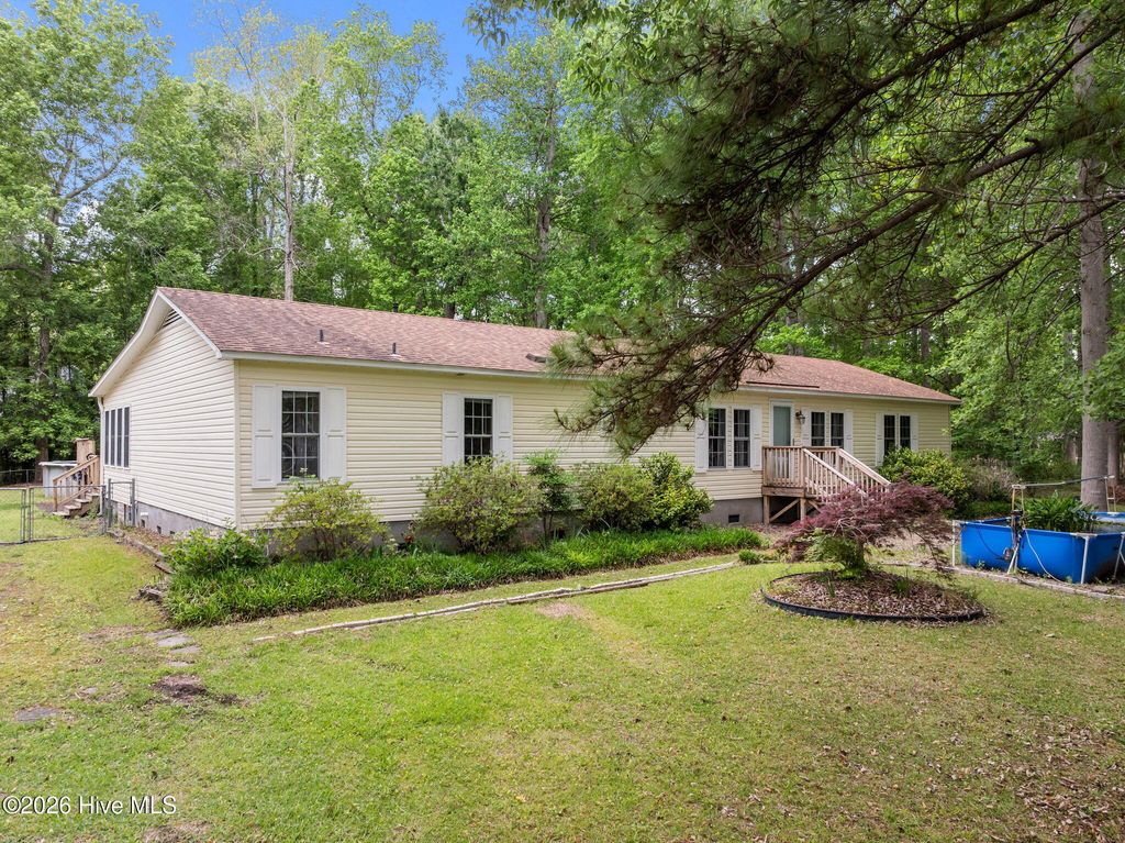 Photo of 209 Old Ironsides Road, Newport, NC 28570 (MLS # 100562463)