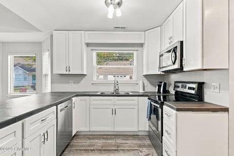 Tiny photo for 3407 Belmont Circle, Wilmington, NC 28405 (MLS # 100610768)