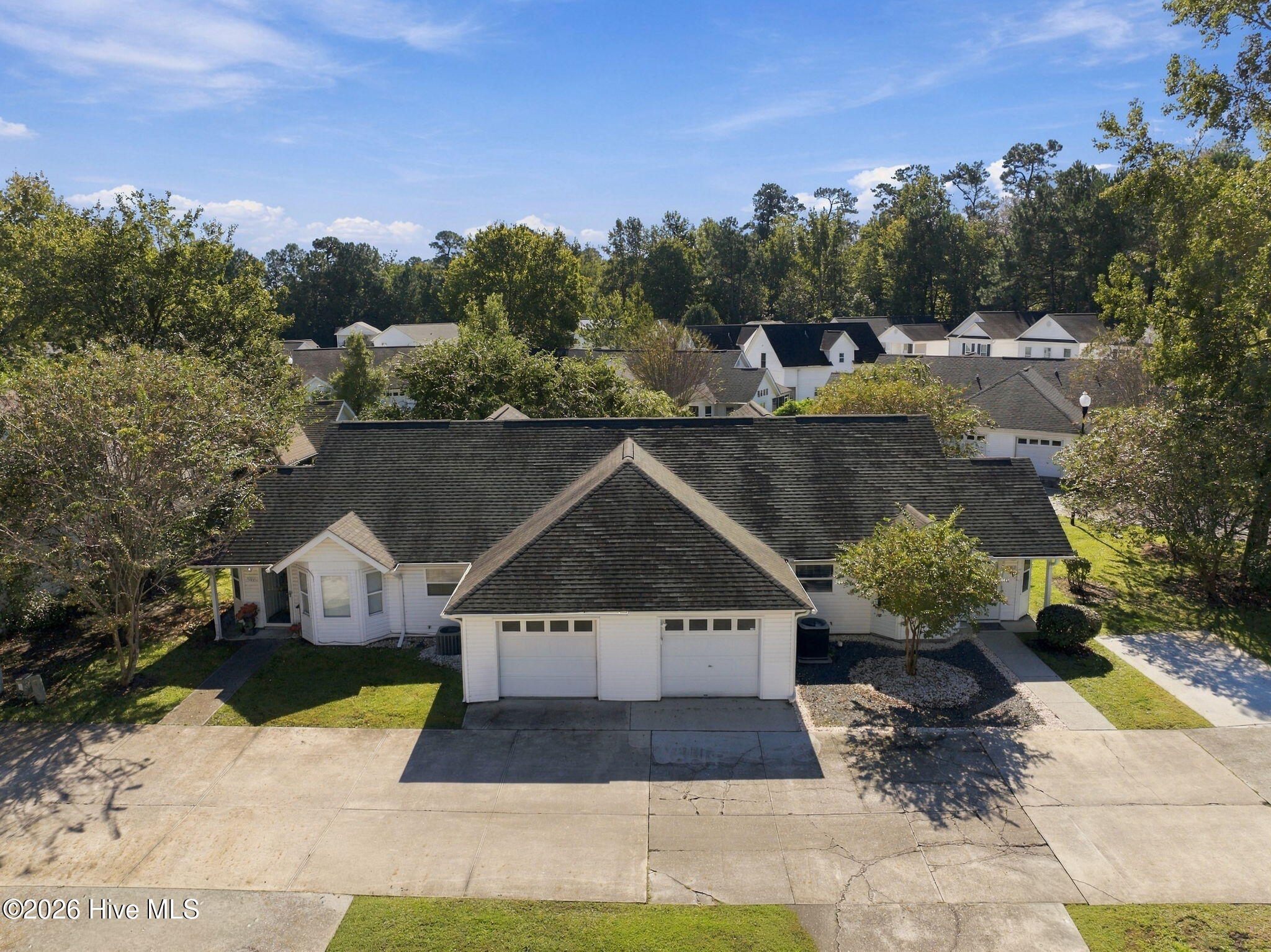 3407 Belmont Circle