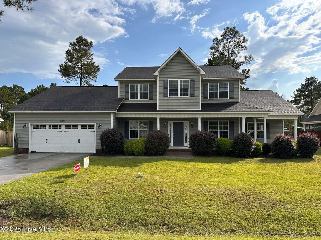 Photo of 209 Pineflat Way, Hubert, NC 28539 (MLS # 100557868)