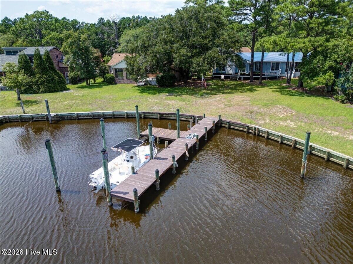 5724 Gondolier Drive