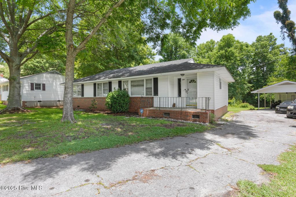 Photo of 407 Hickory Court, Jacksonville, NC 28540 (MLS # 100512927)
