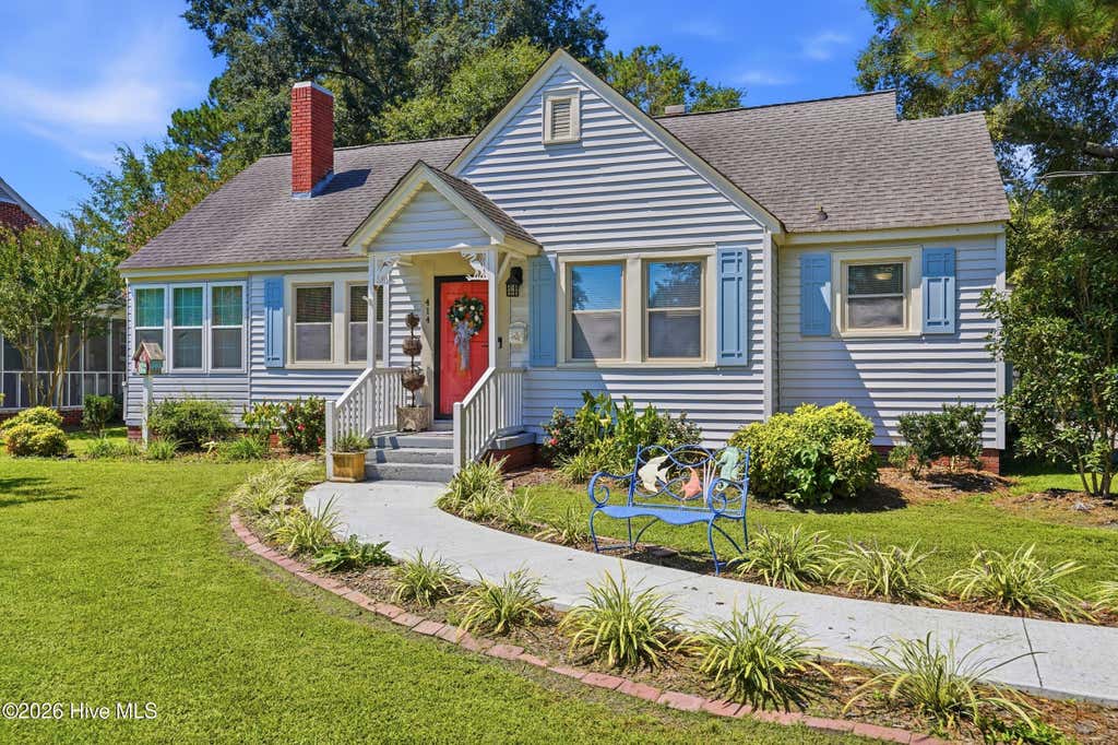 Photo of 414 S Raleigh Street, Wallace, NC 28466 (MLS # 100597761)