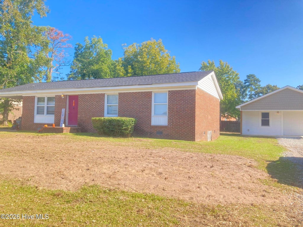 Photo of 1406 Mockingbird Lane, New Bern, NC 28562 (MLS # 100608079)
