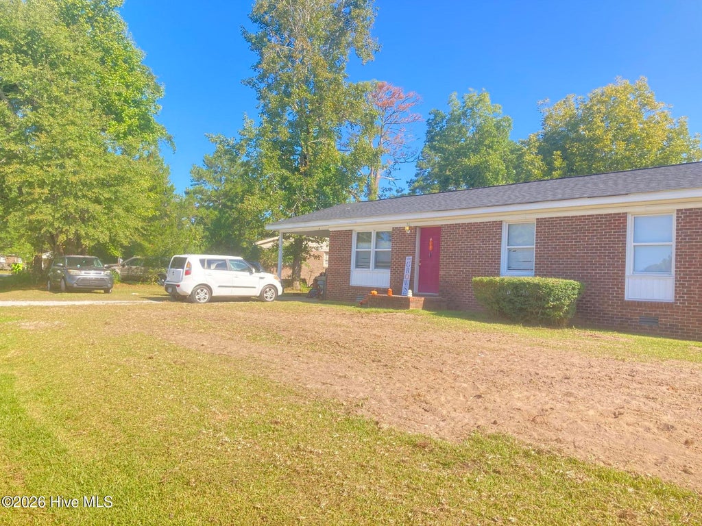 Photo of 1406 Mockingbird Lane, New Bern, NC 28562 (MLS # 100608079)