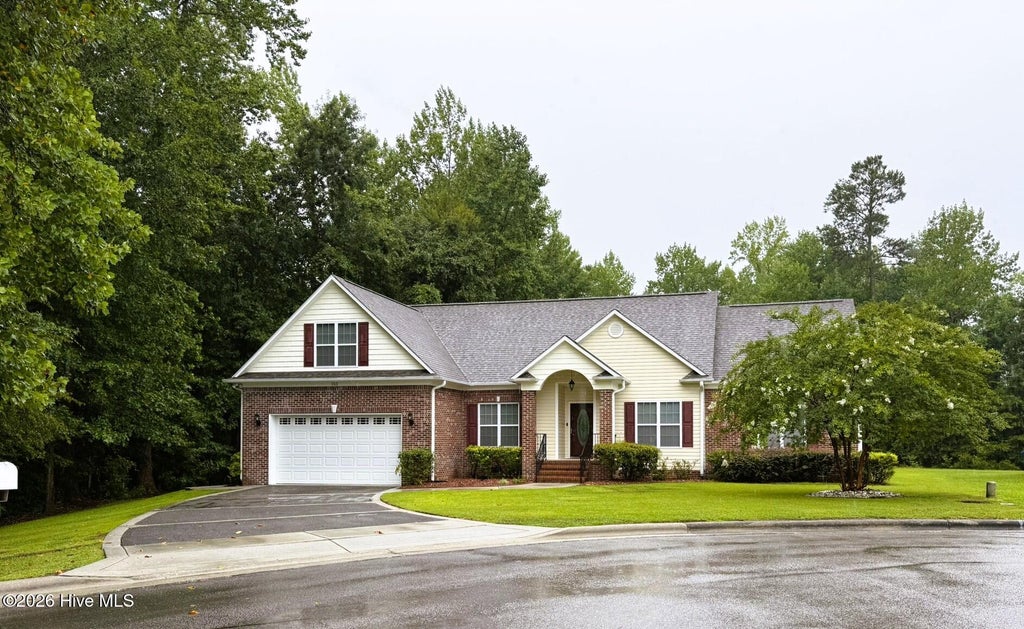 Photo of 103 Castelnau Court, Jacksonville, NC 28540 (MLS # 100607124)