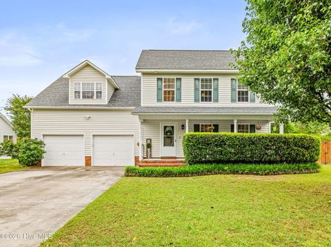 Homes For Rent - 221 Yearling Loop<br/> Jacksonville, NC 28540
