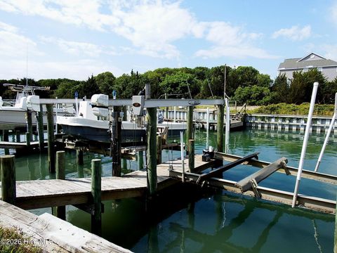 13 Gaye Avenue Topsail Beach NC 28445