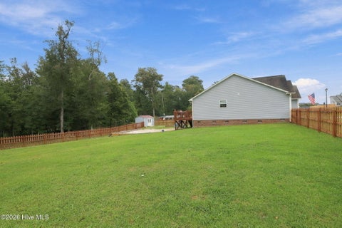 Tiny photo for 210 Gillespie Drive, Hubert, NC 28539 (MLS # 100604926)
