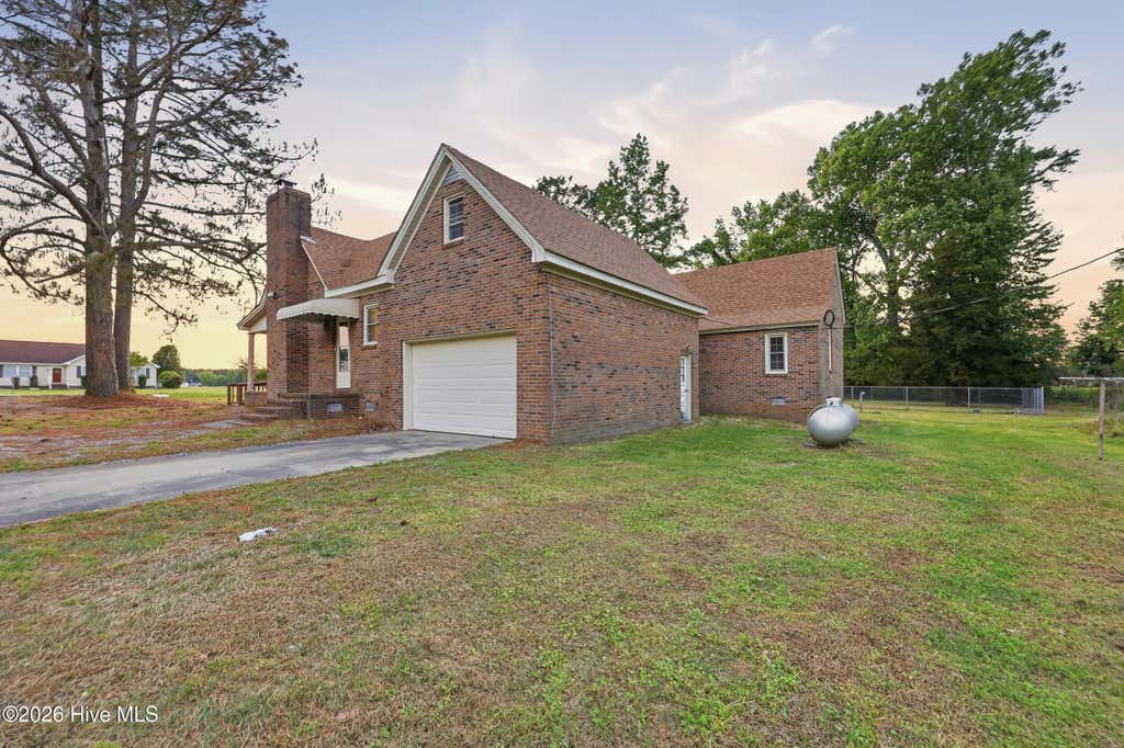 Photo of 631 Selwin Road, Belvidere, NC 27919 (MLS # 100575957)