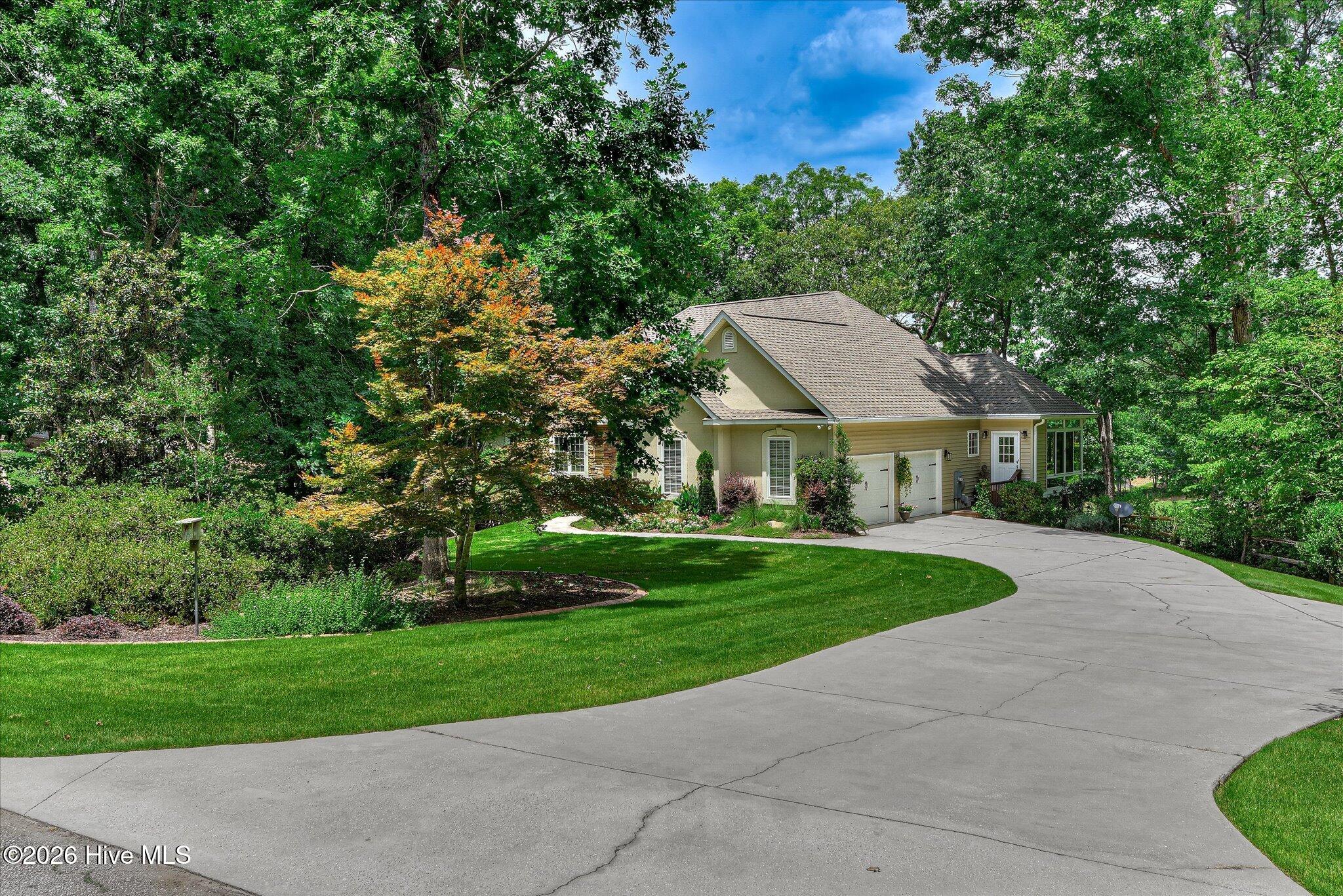 322 Hancock Circle