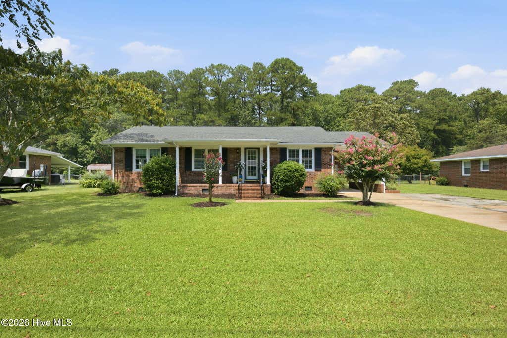 Photo of 216 Carolina Pines Boulevard, New Bern, NC 28560 (MLS # 100598241)