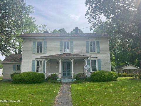 Homes For Sale - 105 S Front Street<br/> Hamilton, NC 27840