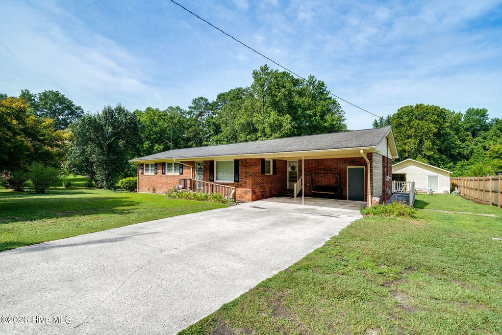 Photo of 241 N Monk Street, Magnolia, NC 28453 (MLS # 100591648)