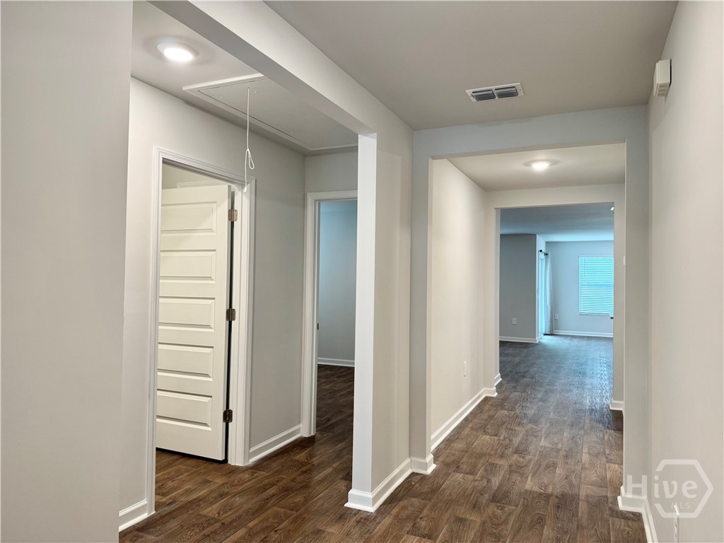 38 Autumns Wood Drive