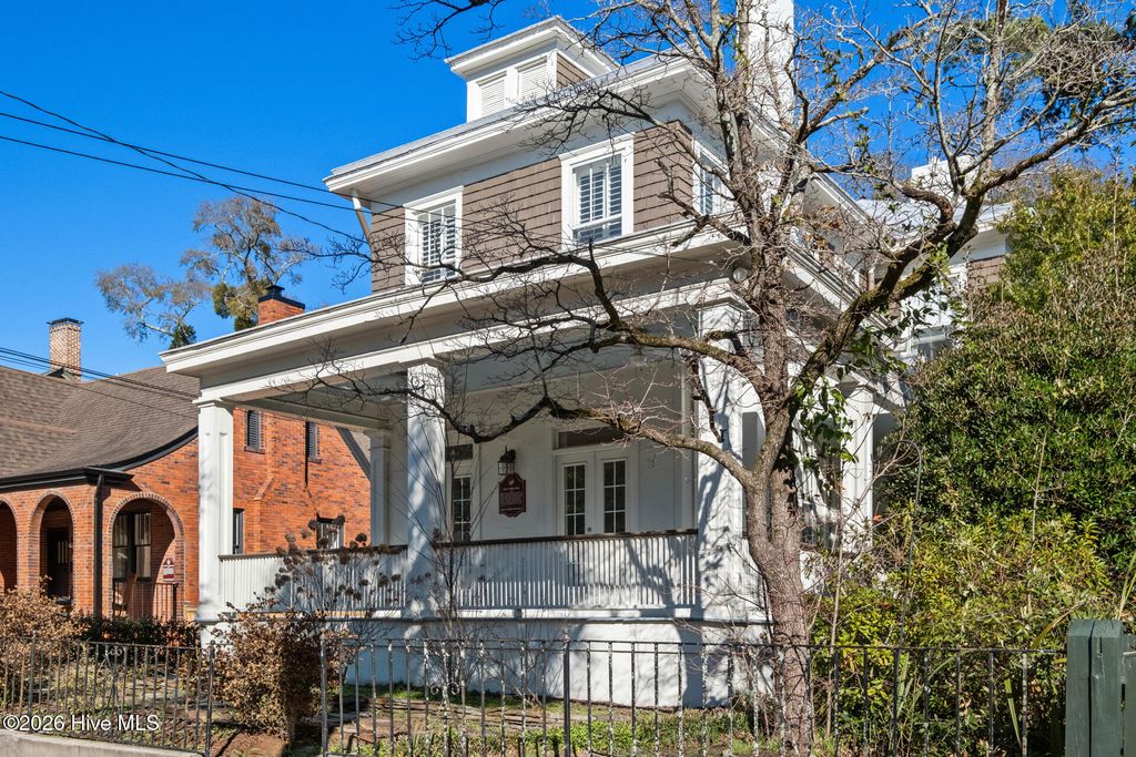 Photo of 121 S 5th Avenue, Wilmington, NC 28401 (MLS # 100556093)