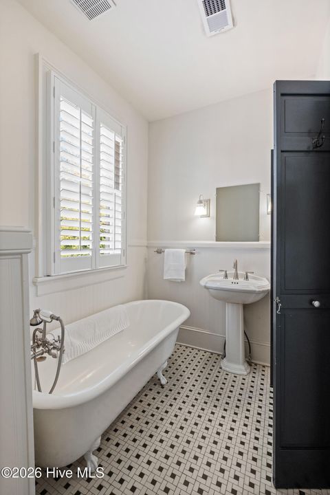 Tiny photo for 121 S 5th Avenue, Wilmington, NC 28401 (MLS # 100556093)