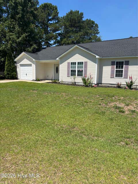 Homes For Rent - 158 Ashbury Park Lane<br/> Richlands, NC 28574