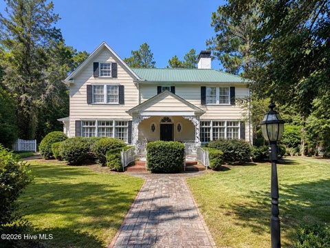 Homes For Sale - 15 Mccaskill Road<br/> Pinehurst, NC 28374