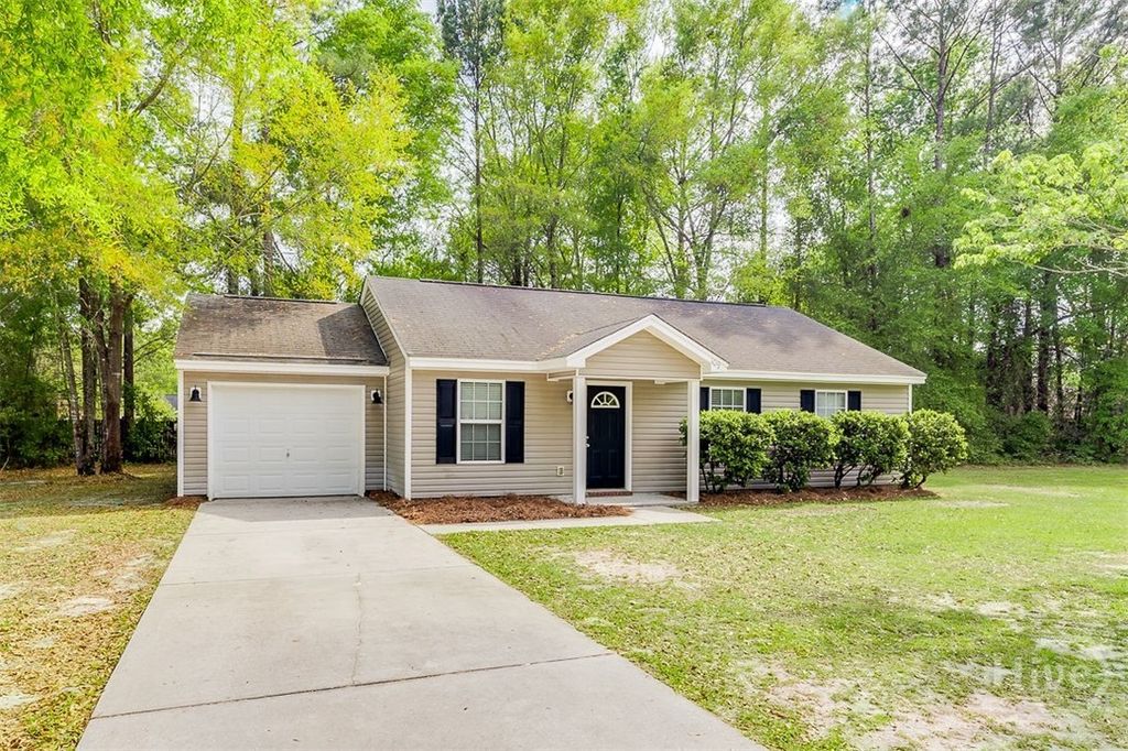 Photo of 109 Pine Thicket Way, Springfield, GA 31329 (MLS # SA353755)