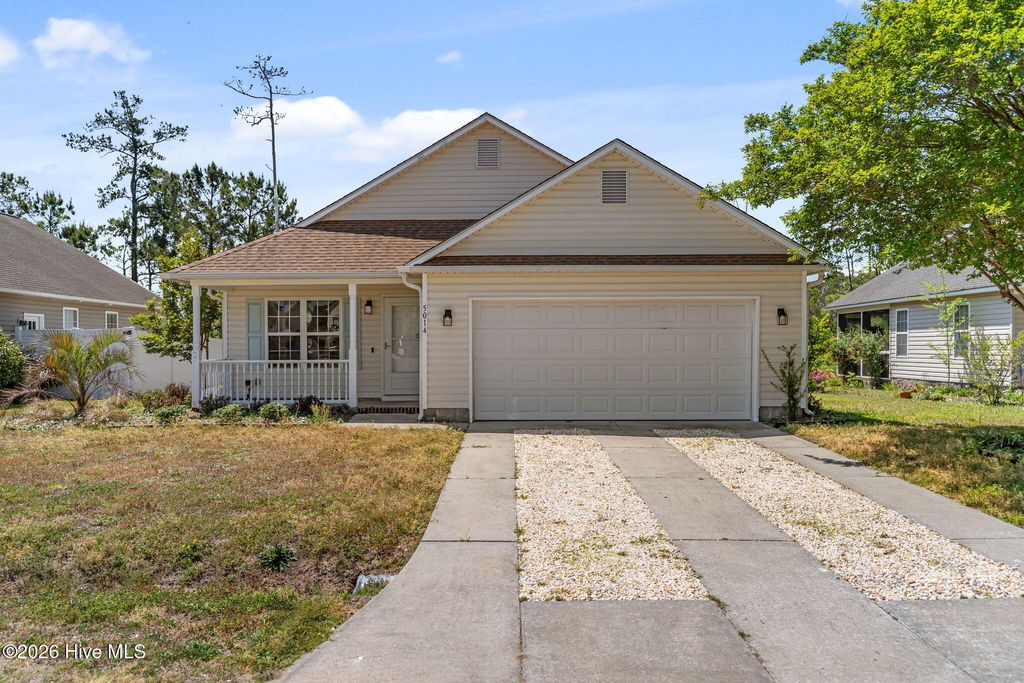 Photo of 5014 N Hampton Drive SE, Southport, NC 28461 (MLS # 100557905)