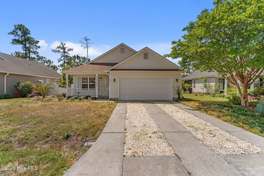Photo of 5014 N Hampton Drive SE, Southport, NC 28461 (MLS # 100557905)