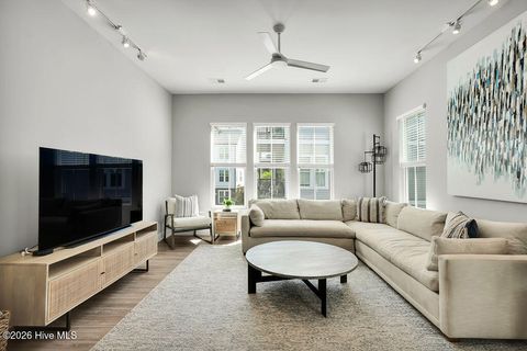 Tiny photo for 618 N 6th Street, Wilmington, NC 28401 (MLS # 100568881)