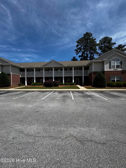 Condo For Rent - 2225 Locksley Woods Drive #C<br/> Greenville, NC 27858