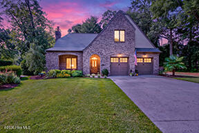 5212 Calais Circle