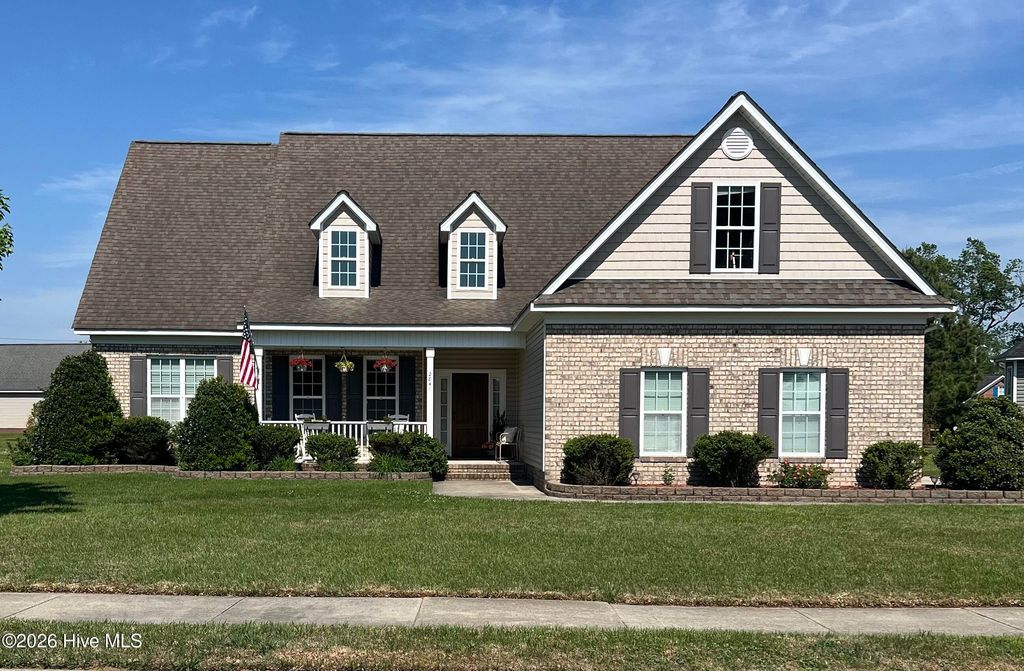 Photo of 2841 Laurie Meadows Way, Winterville, NC 28590 (MLS # 100568564)