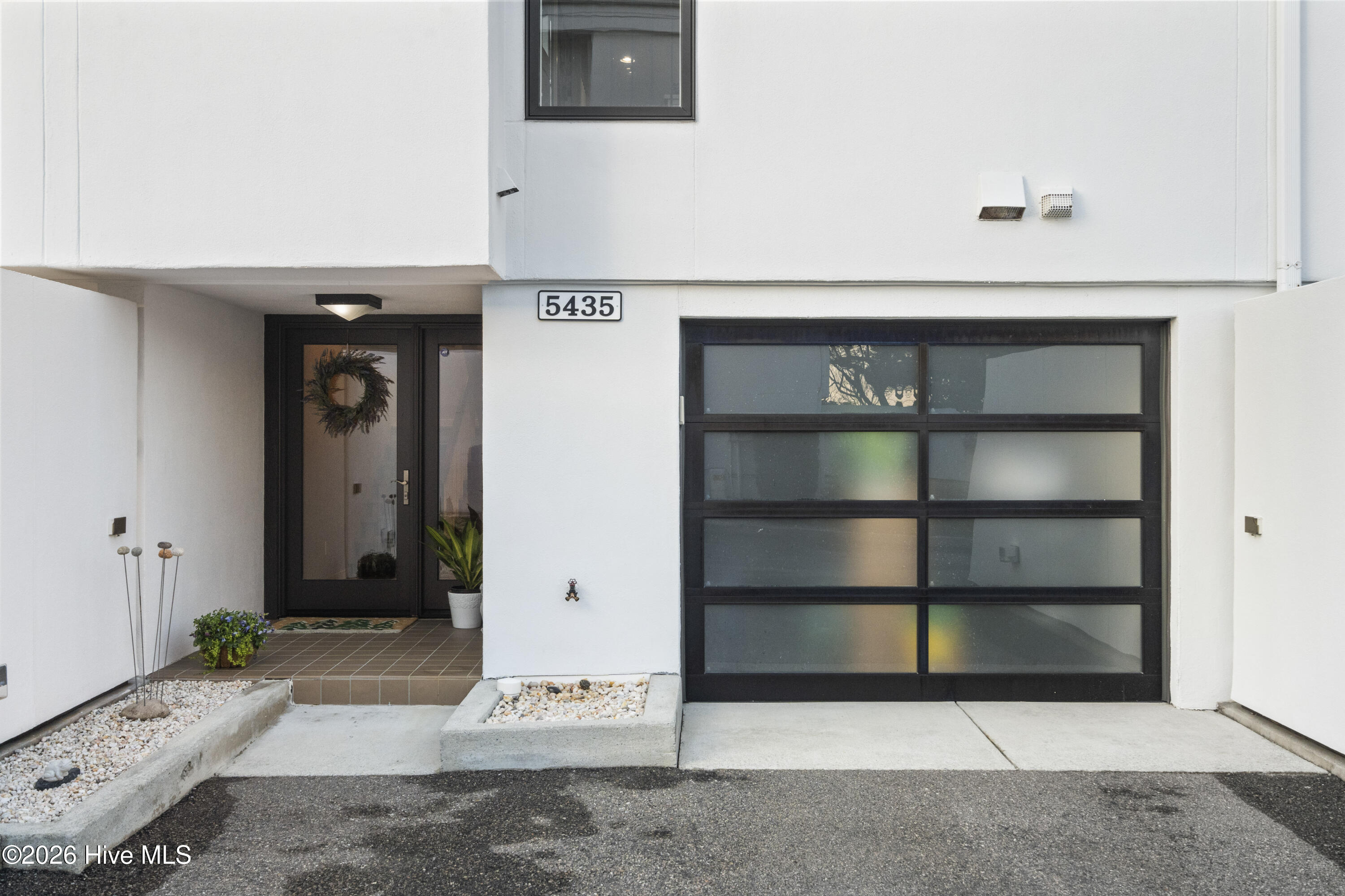 5435 Marina Club Drive 23