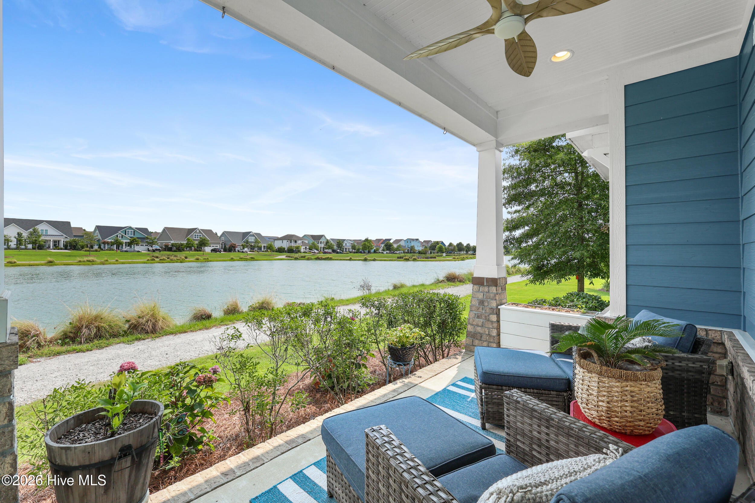 4837 Waves Pointe Point