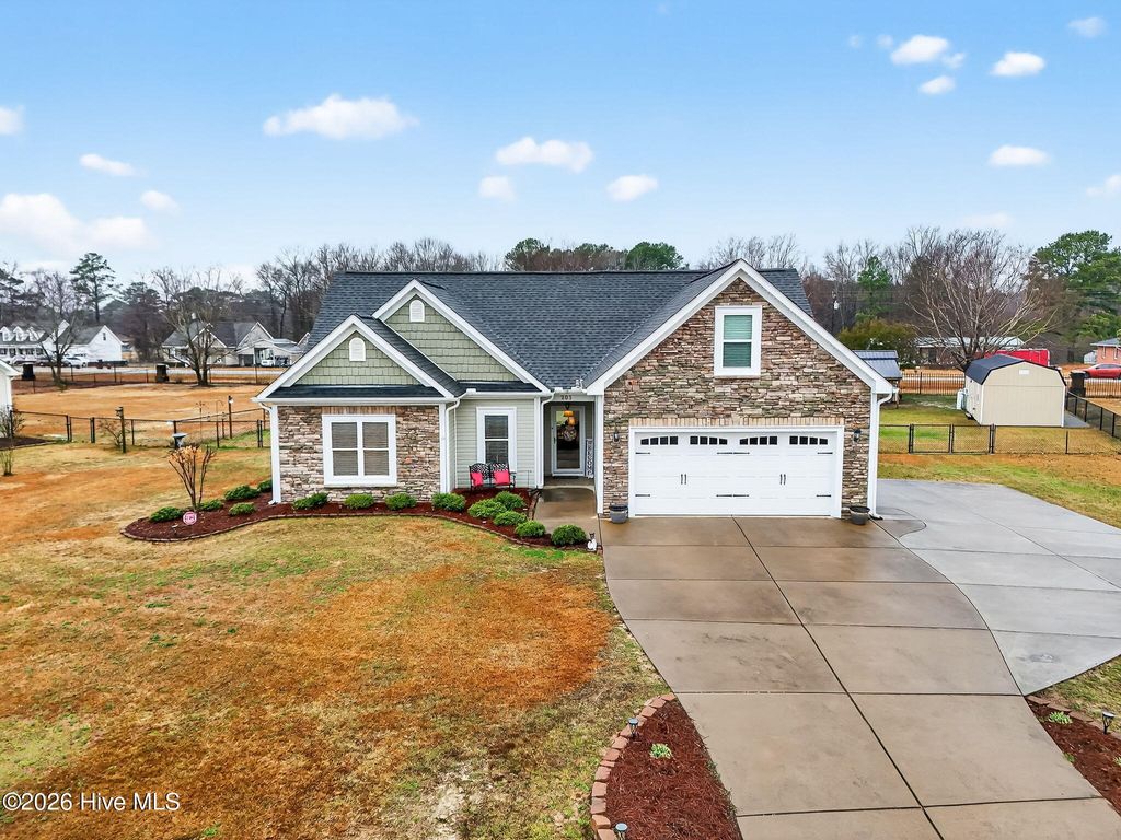 Photo of 203 Watergate Court, Goldsboro, NC 27530 (MLS # 100557269)