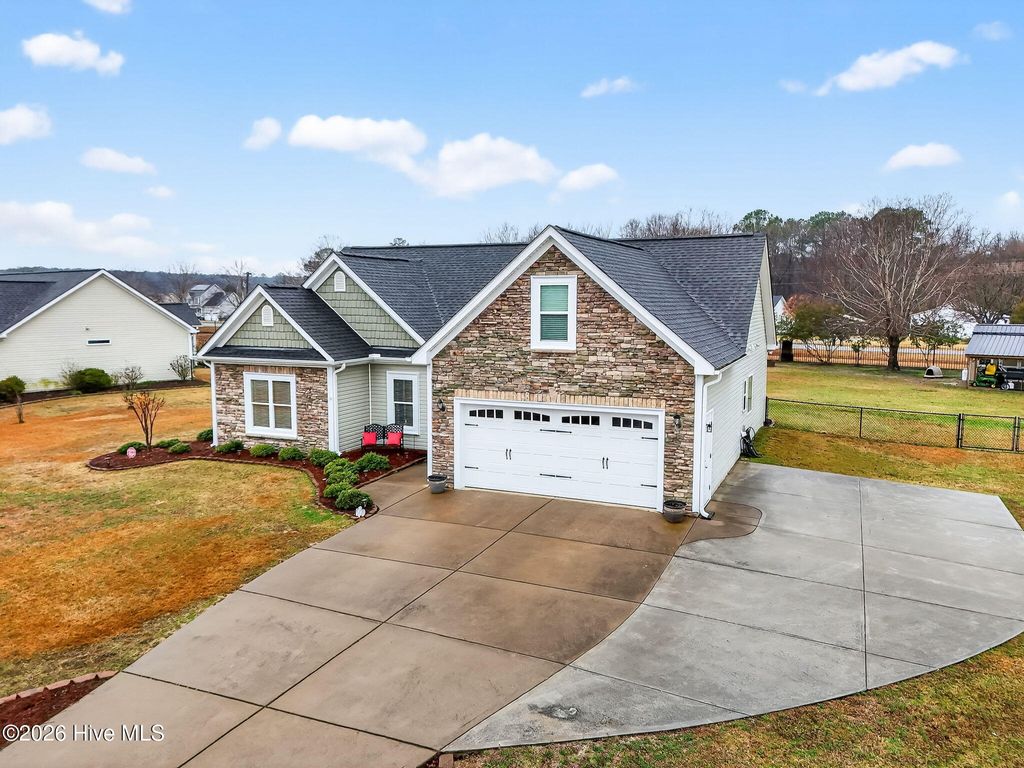 Photo of 203 Watergate Court, Goldsboro, NC 27530 (MLS # 100557269)