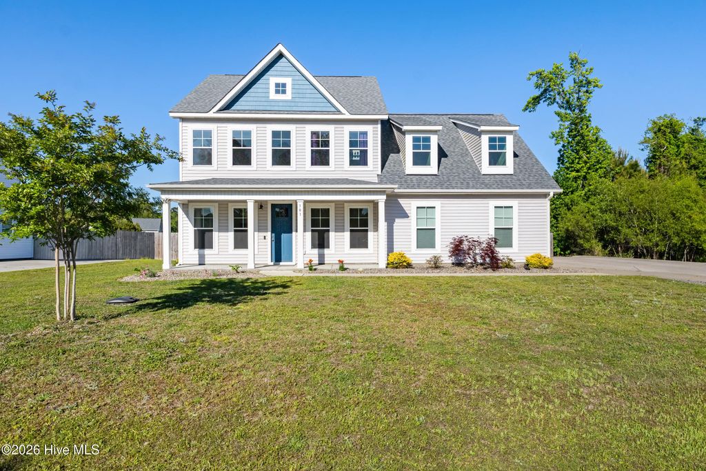 Photo of 301 Grandview Drive, Hampstead, NC 28443 (MLS # 100569391)