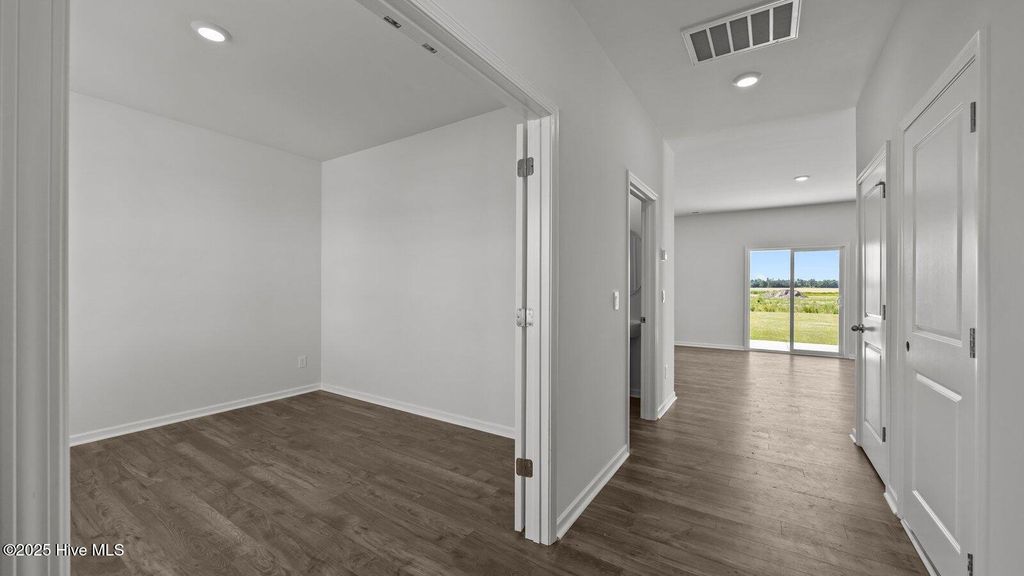 Photo of 1025 Queensland Lane, Ayden, NC 28513 (MLS # 100544548)