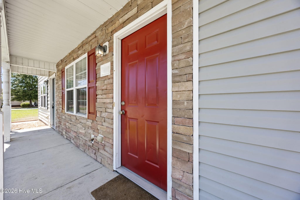 Photo of 1003 Grandeur Avenue, Jacksonville, NC 28546 (MLS # 100584533)