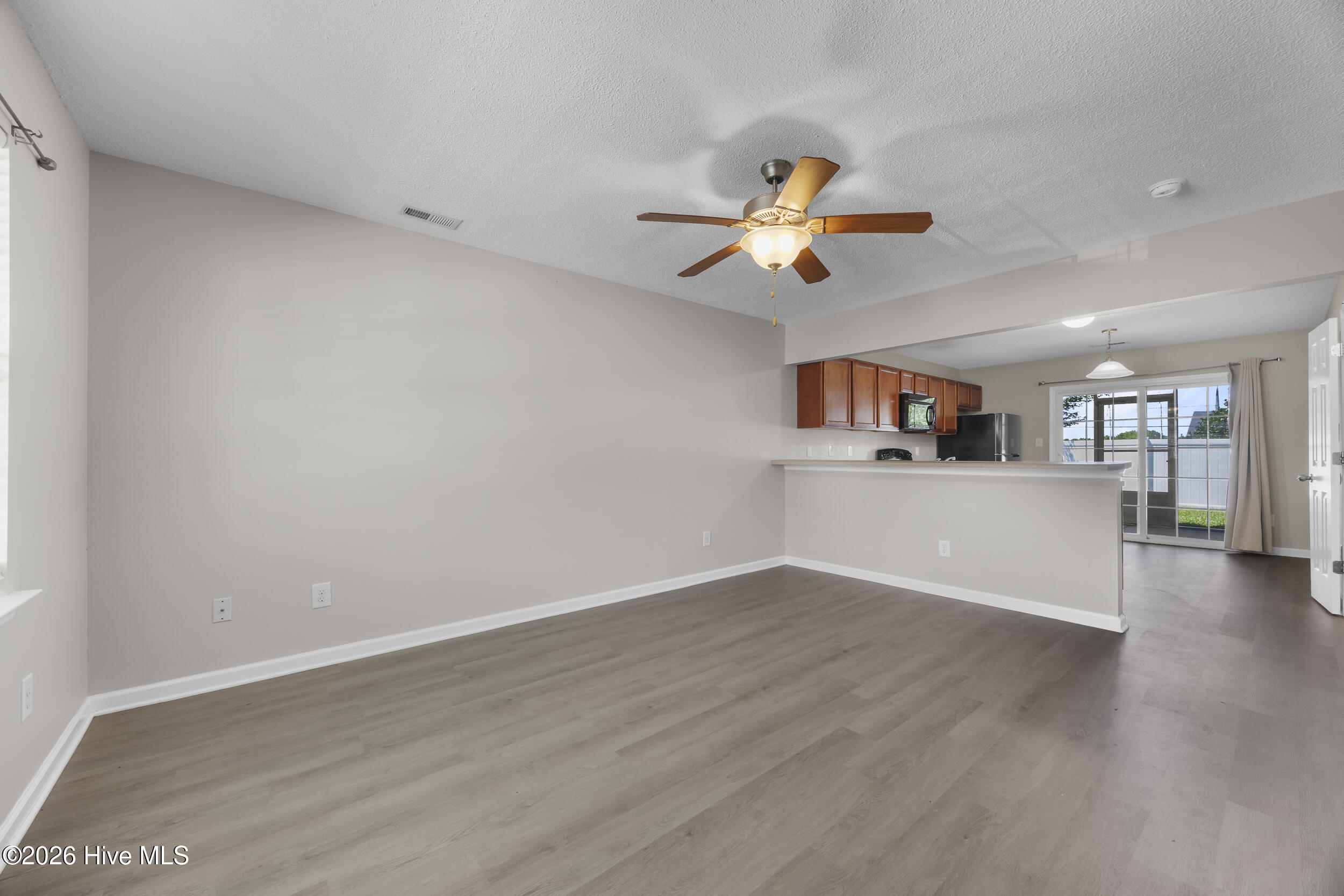 1003 Grandeur Avenue