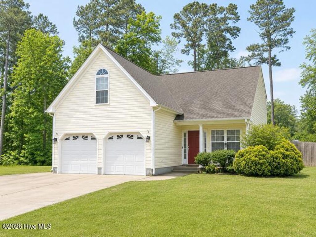 Photo of 413 Lafitte Way, New Bern, NC 28560 (MLS # 100576283)
