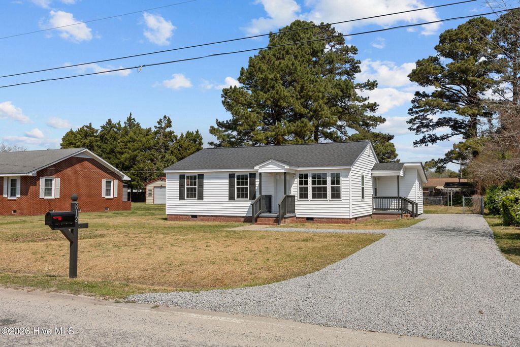 Photo of 812 Grimes Road, Washington, NC 27889 (MLS # 100563672)