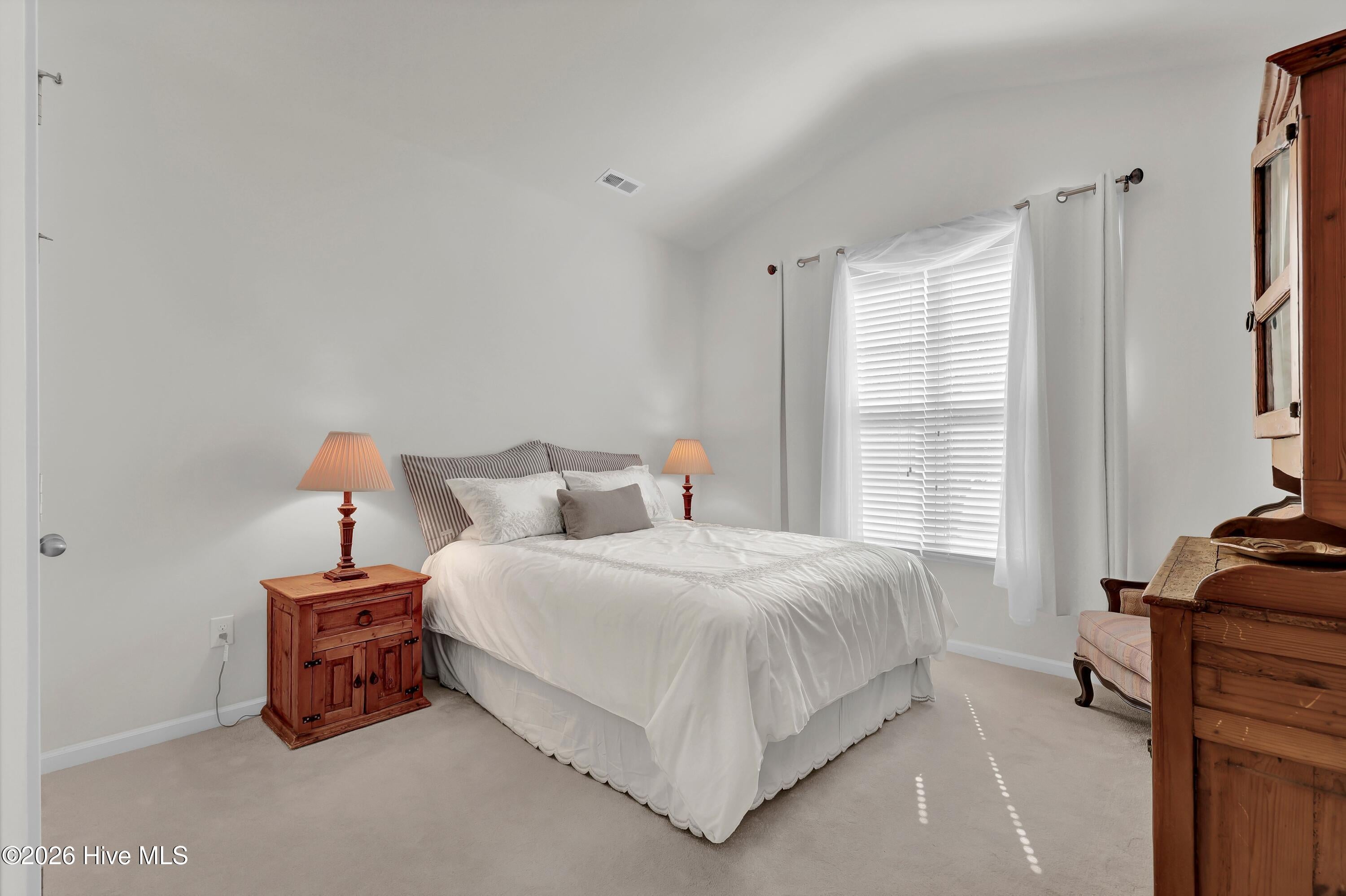 512 Steele Loop