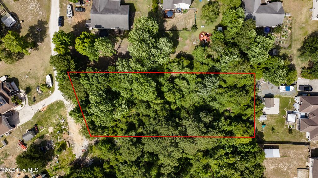 Photo of 19 Hidden Fawn Lane, Hampstead, NC 28443 (MLS # 100577733)